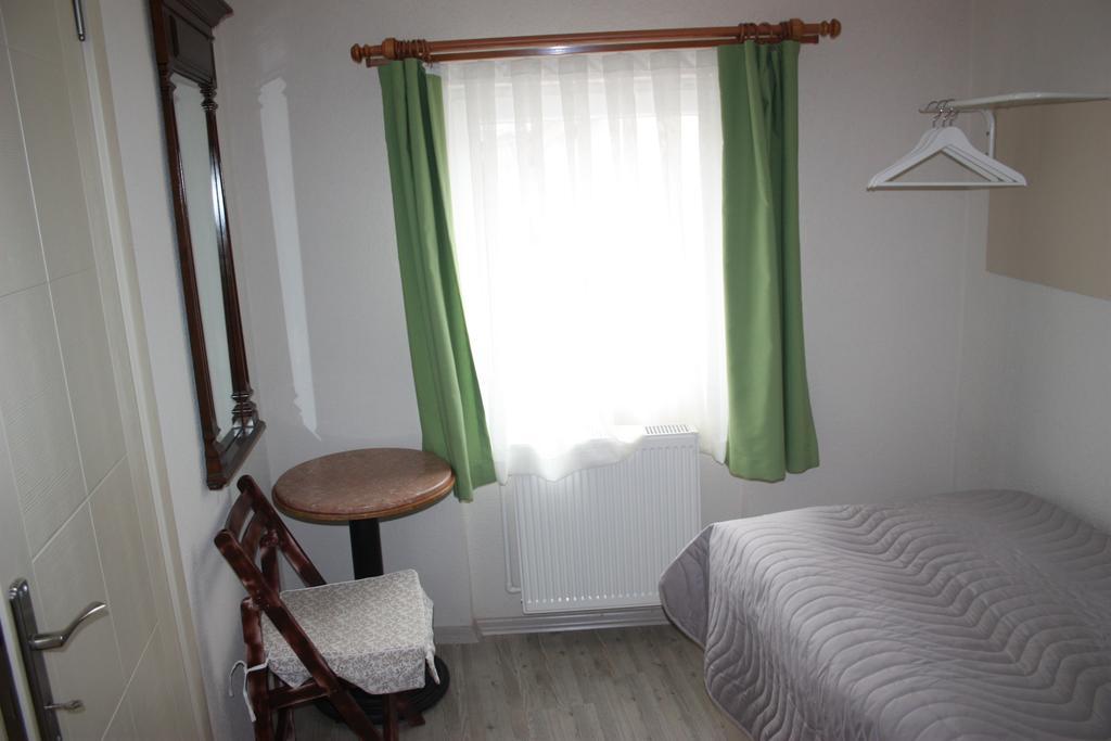 Karinca Guest House Istanbul Exterior photo